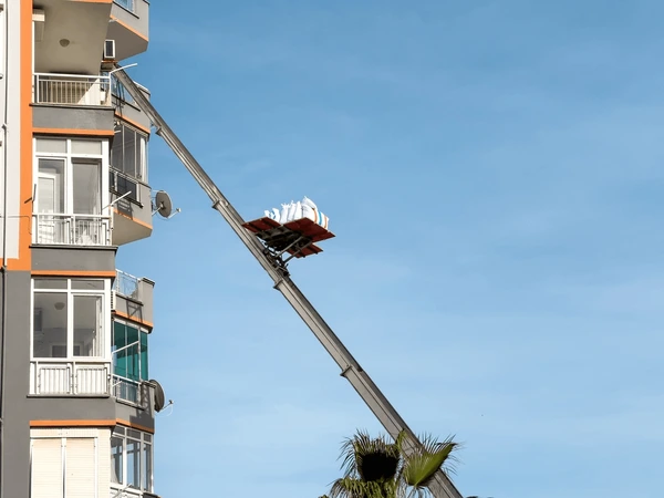 Elevadores monta muebles en Benagéber