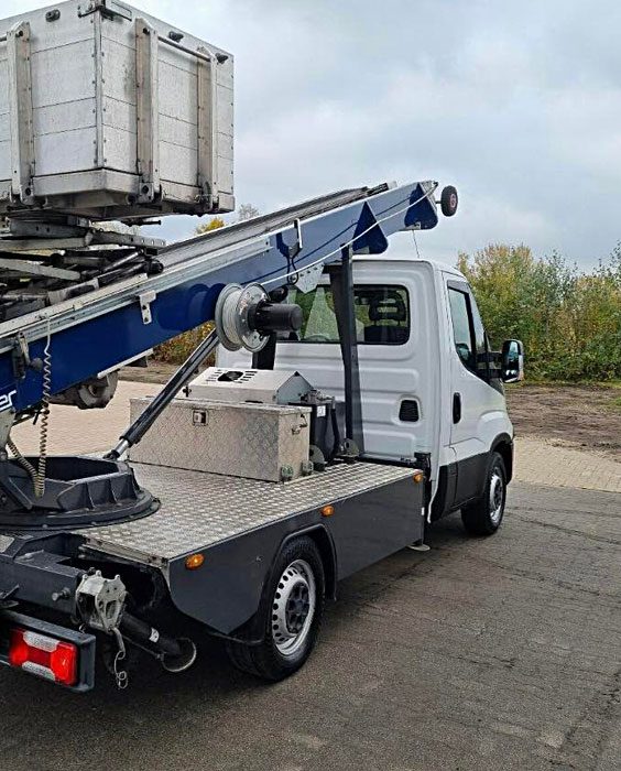 Elevadores monta muebles en Castellonet de la Conquesta